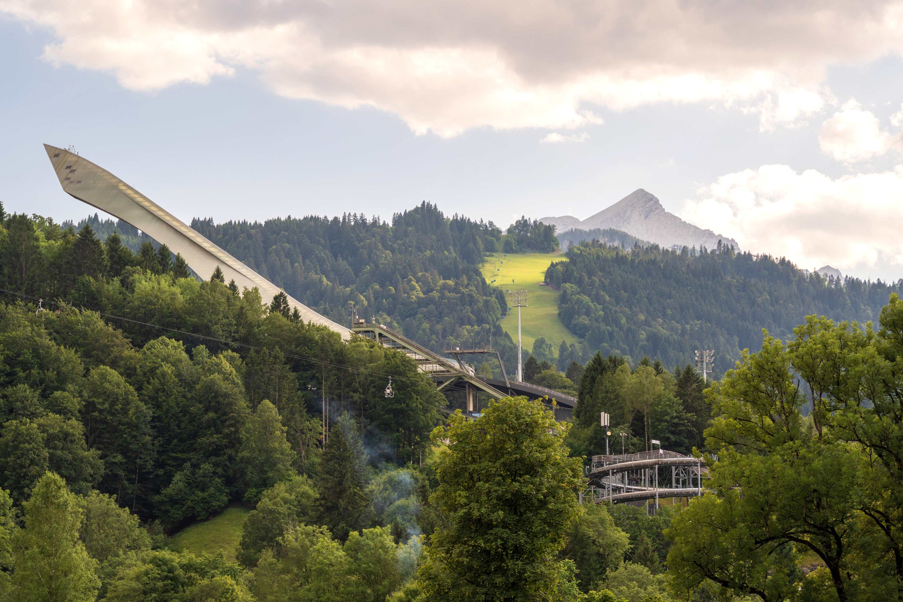 Olympicskistadium.jpg