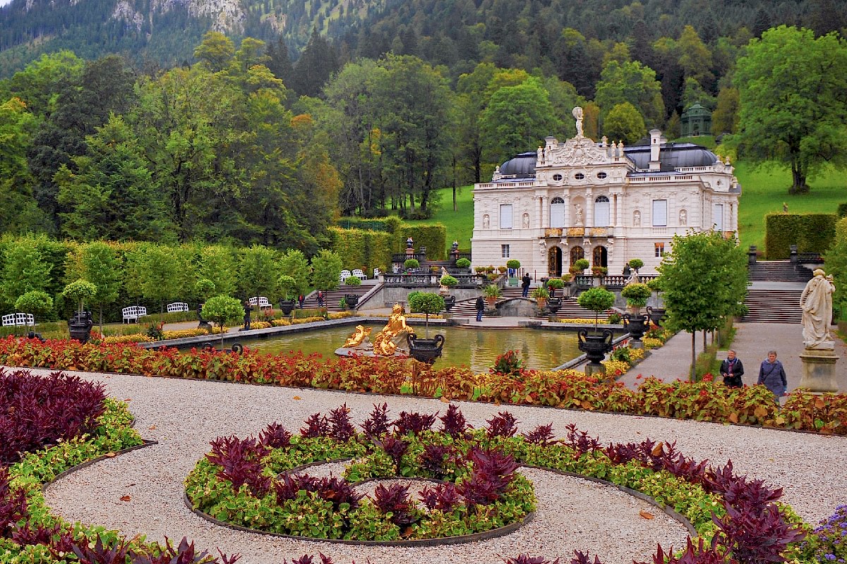 Linderhof_summer.jpg